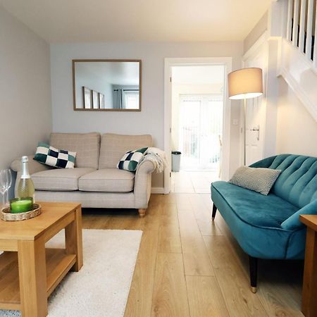 Ferienwohnung Relaxing 2-Bed Coastal Escape In Port Talbot Exterior foto
